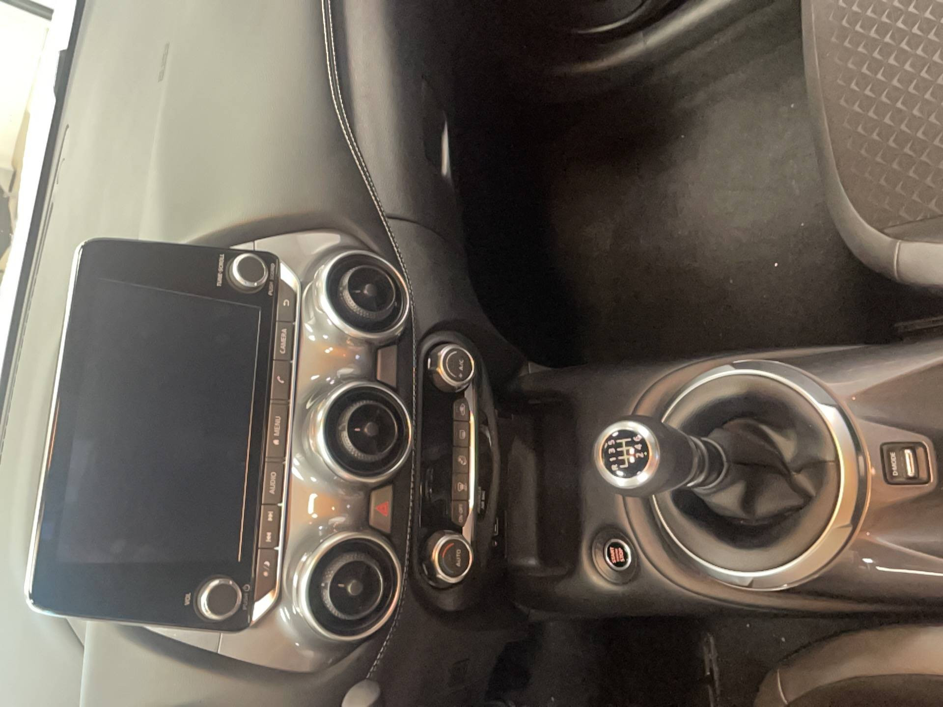 Vente en ligne Nissan Juke Juke DIG-T 114 au prix de 20 990 €