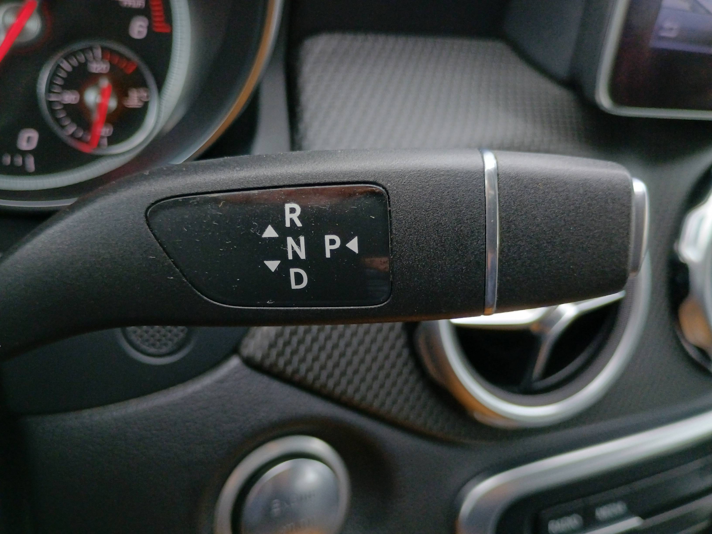 Vente en ligne Mercedes GLA GLA 200 D-G DCT au prix de 16 990 €