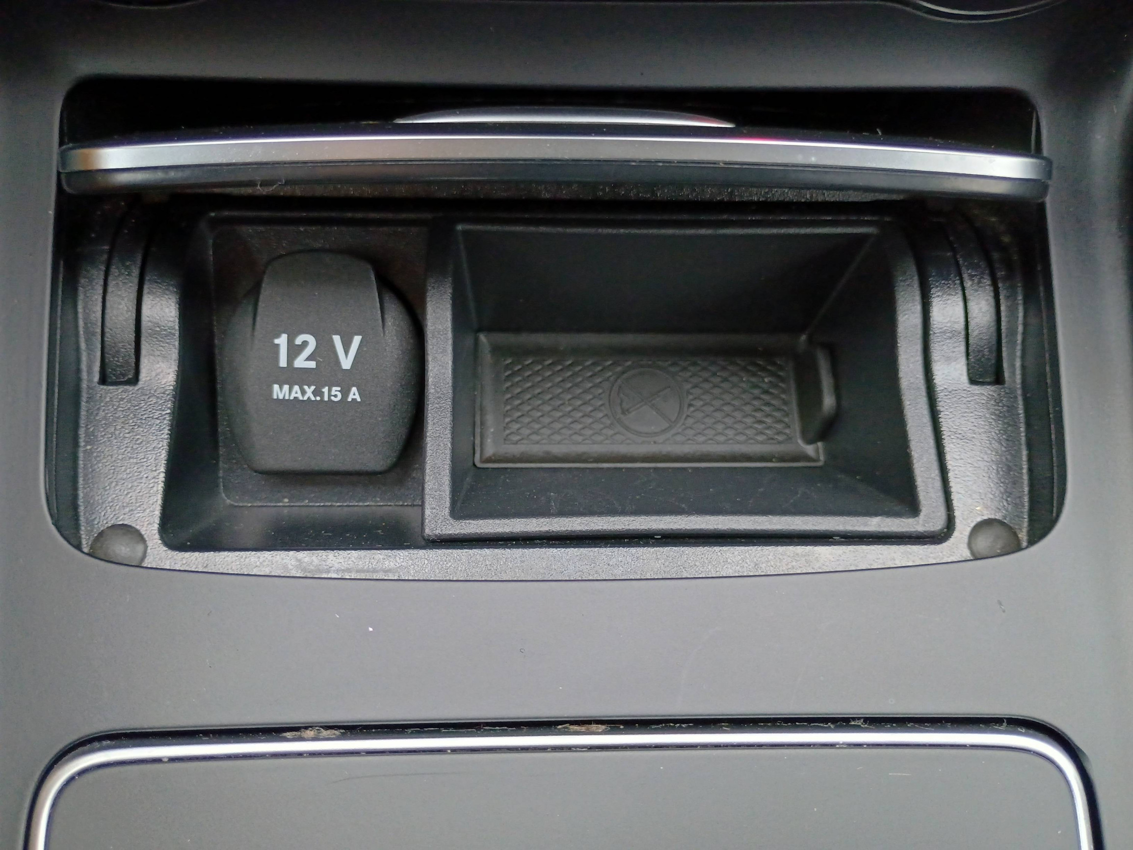 Vente en ligne Mercedes GLA GLA 200 D-G DCT au prix de 16 990 €