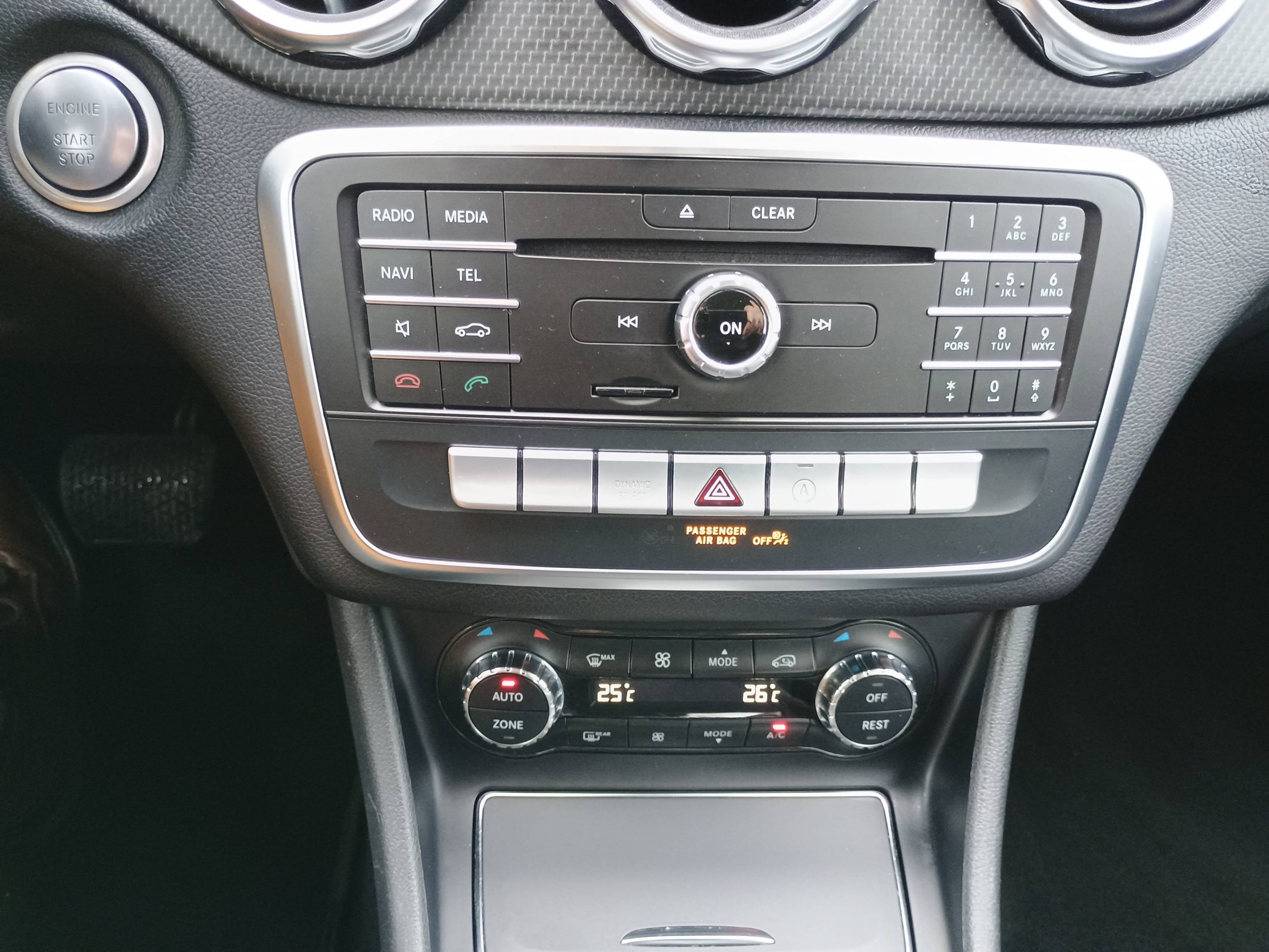 Vente en ligne Mercedes GLA GLA 200 D-G DCT au prix de 16 990 €