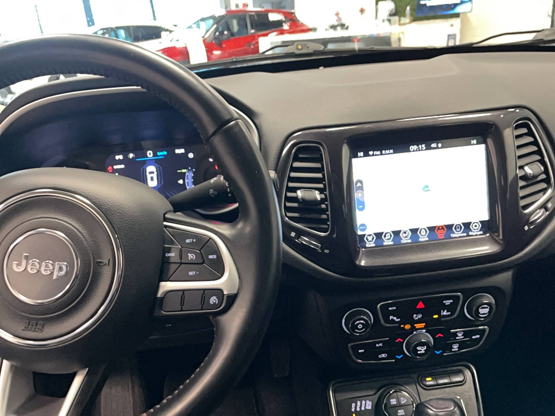 Vente en ligne Jeep Compass Compass 1.3 GSE T4 190 ch PHEV AT6 4xe eAWD au prix de 17 990 €