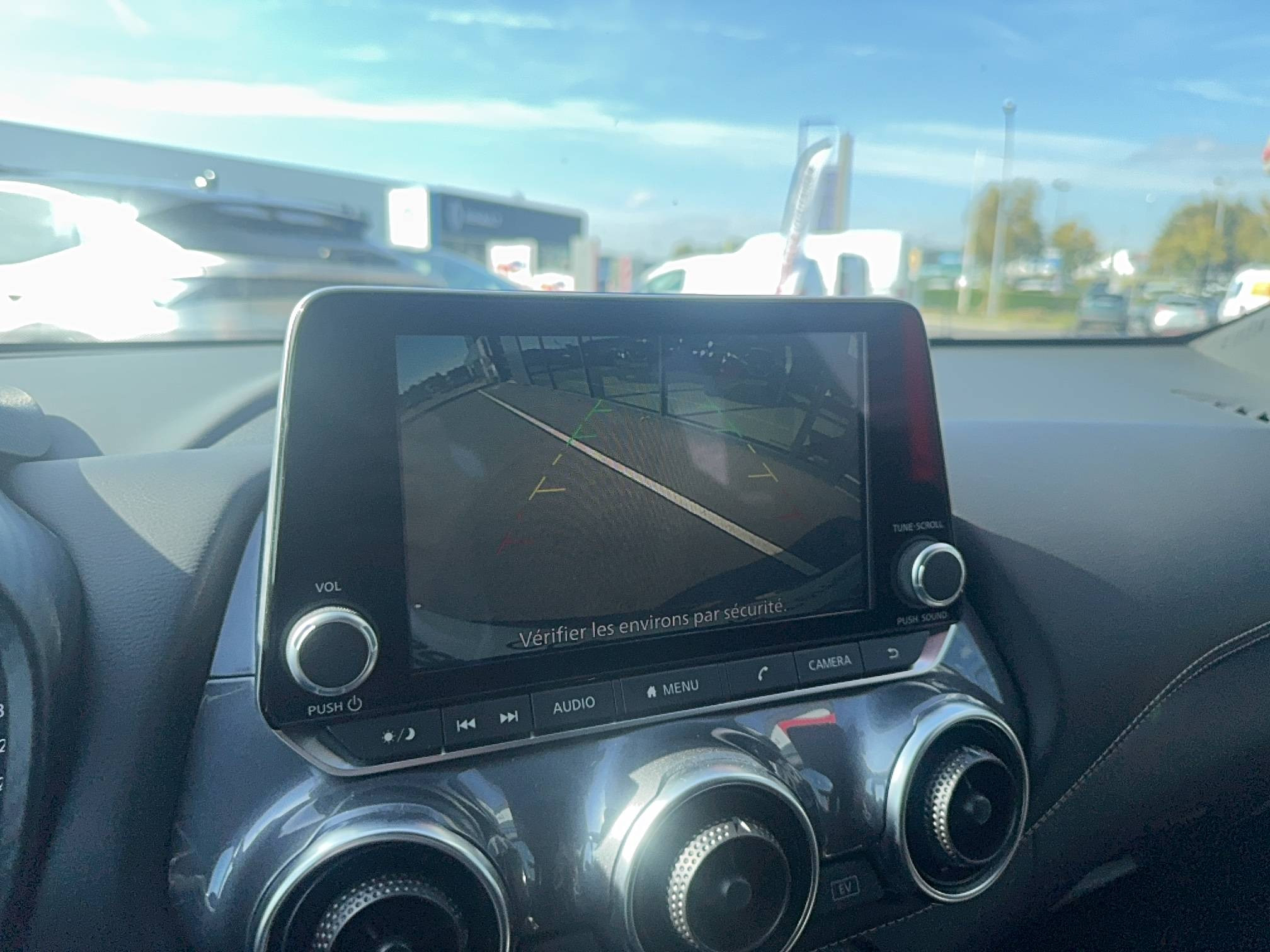 Vente en ligne Nissan Juke  HYBRID 143 au prix de 24 990 €