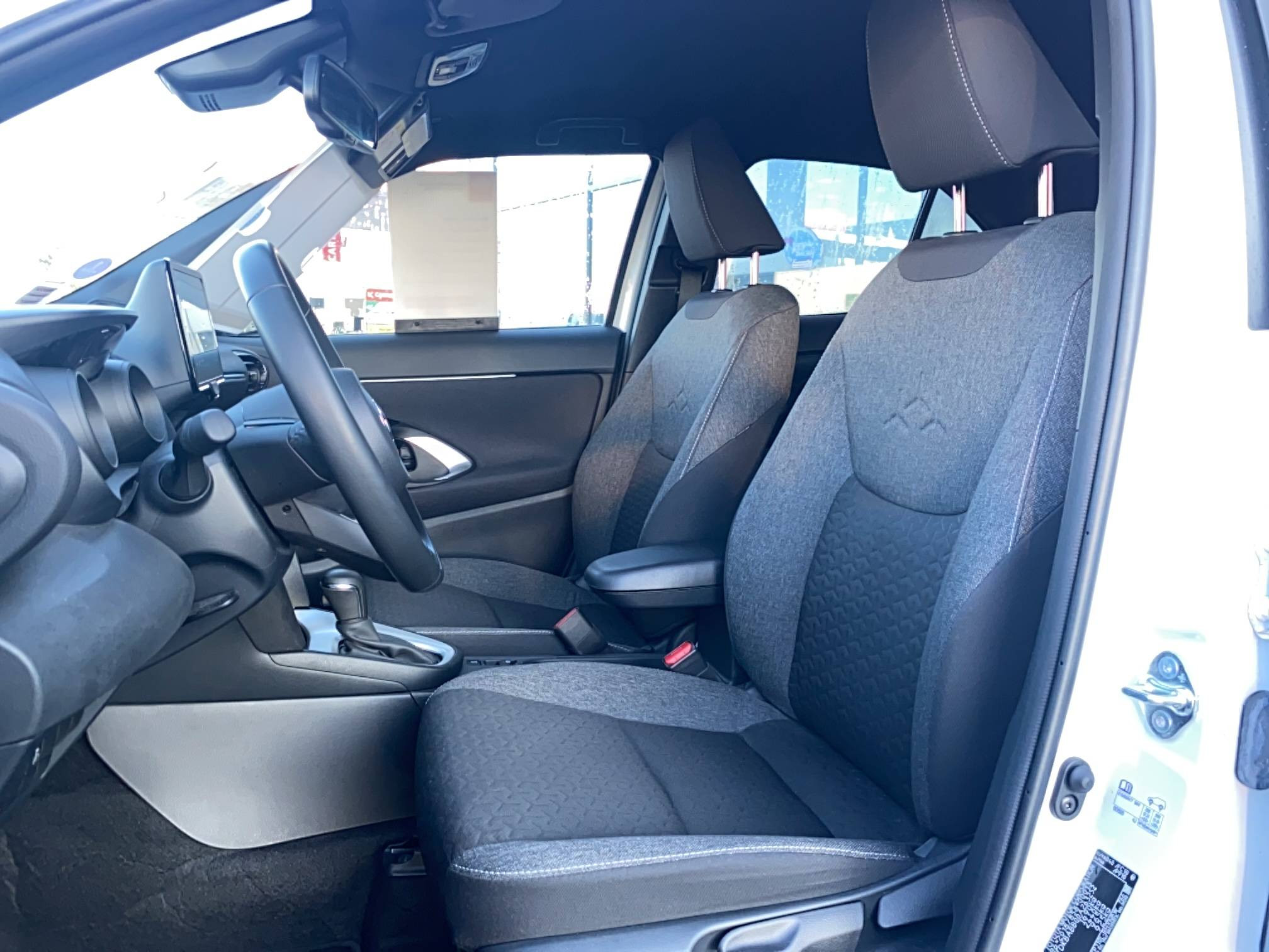 Vente en ligne Toyota Yaris Cross  116h 2WD au prix de 23 490 €