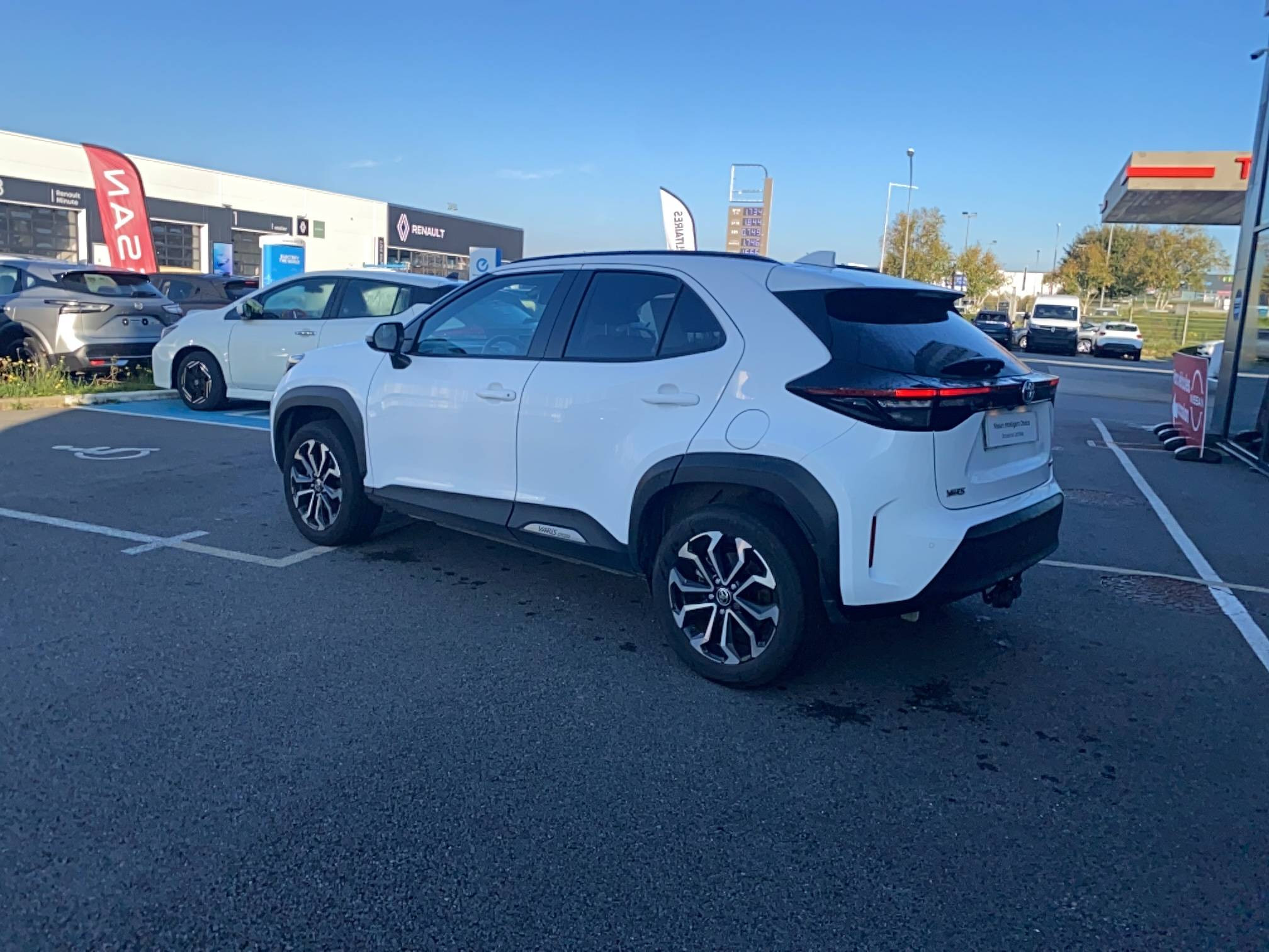 Vente en ligne Toyota Yaris Cross  116h 2WD au prix de 23 490 €