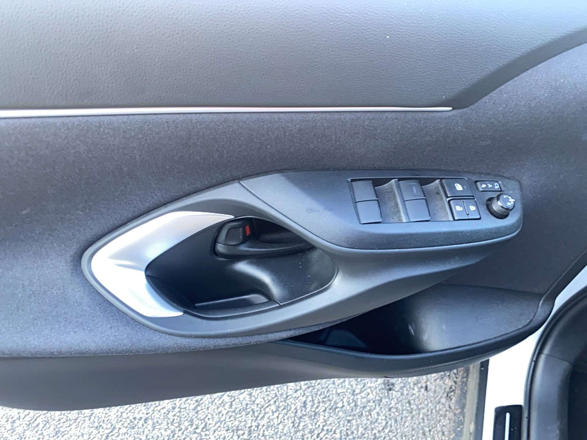 Vente en ligne Toyota Yaris Cross  116h 2WD au prix de 23 490 €