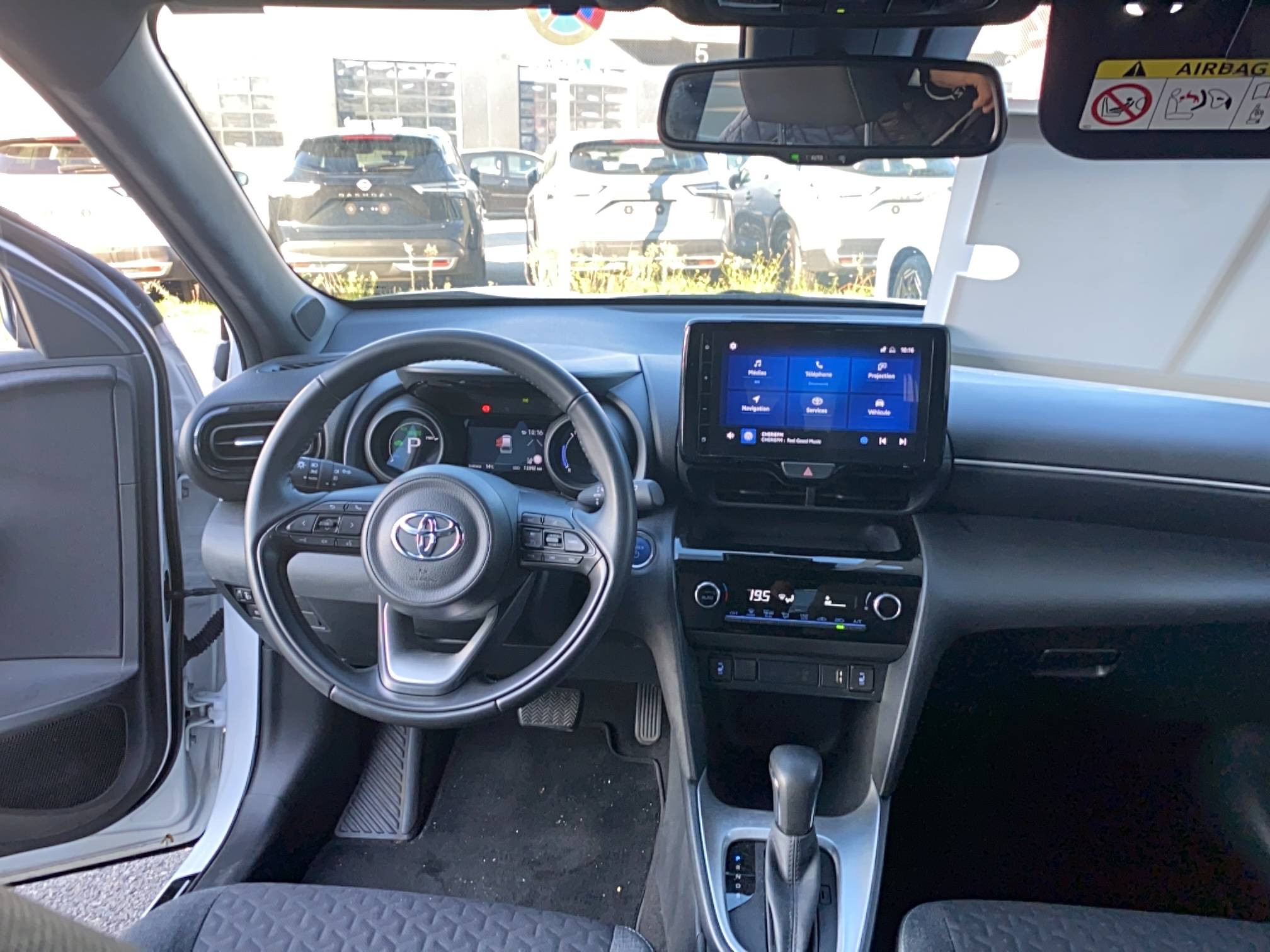 Vente en ligne Toyota Yaris Cross  116h 2WD au prix de 23 490 €