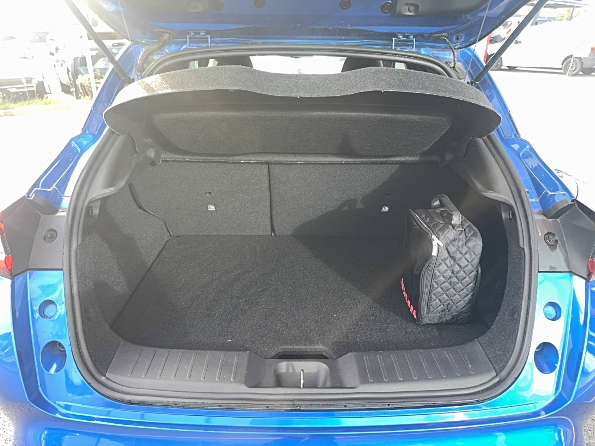 Vente en ligne Nissan Juke  HYBRID 143 au prix de 24 990 €