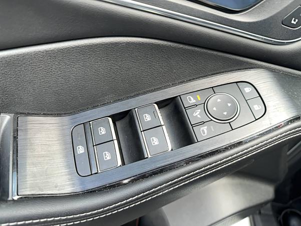Vente en ligne Nissan X-Trail  e-POWER 213 ch e-4ORCE 5 Places au prix de 33 990 €