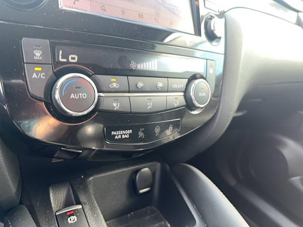 Vente en ligne Nissan Qashqai Qashqai 1.5 dCi 115 au prix de 17 990 €