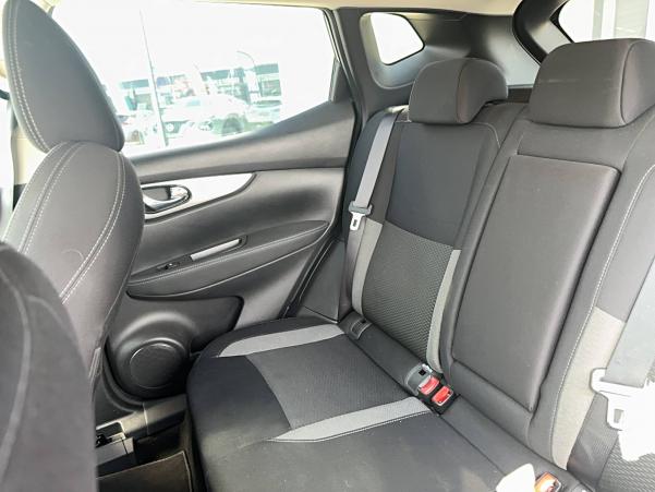 Vente en ligne Nissan Qashqai Qashqai 1.5 dCi 115 au prix de 17 990 €