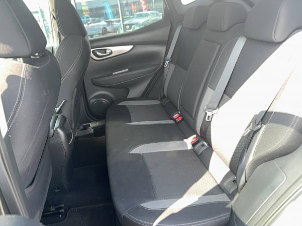 Vente en ligne Nissan Qashqai Qashqai 1.5 dCi 115 au prix de 17 990 €
