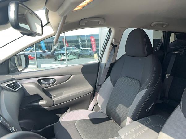 Vente en ligne Nissan Qashqai Qashqai 1.5 dCi 115 au prix de 17 990 €