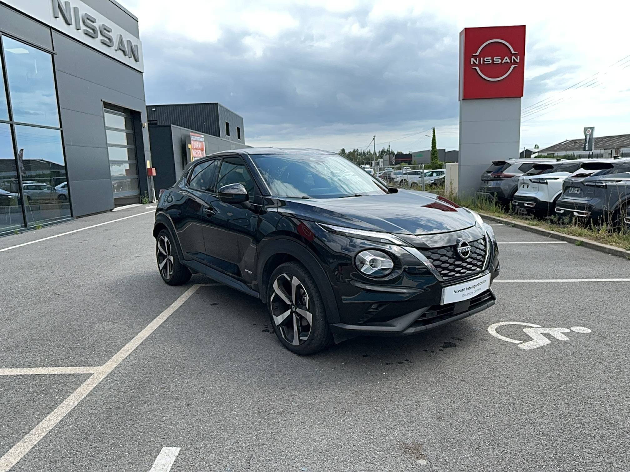 Vente en ligne Nissan Juke Juke HYBRID 143 au prix de 23 490 €