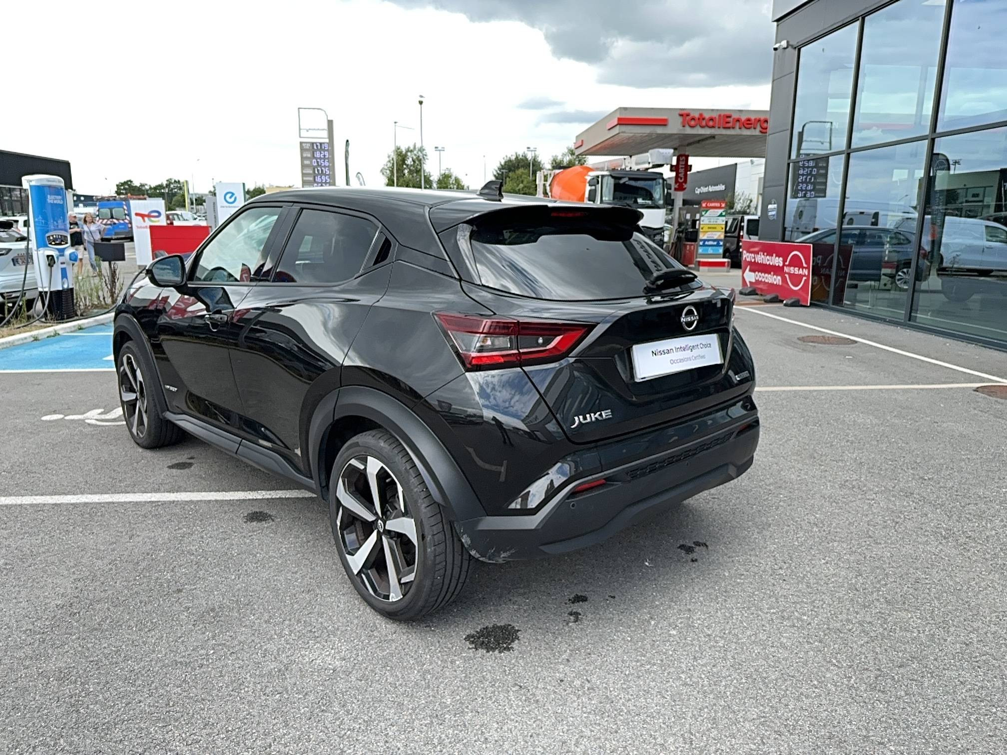 Vente en ligne Nissan Juke Juke HYBRID 143 au prix de 23 490 €