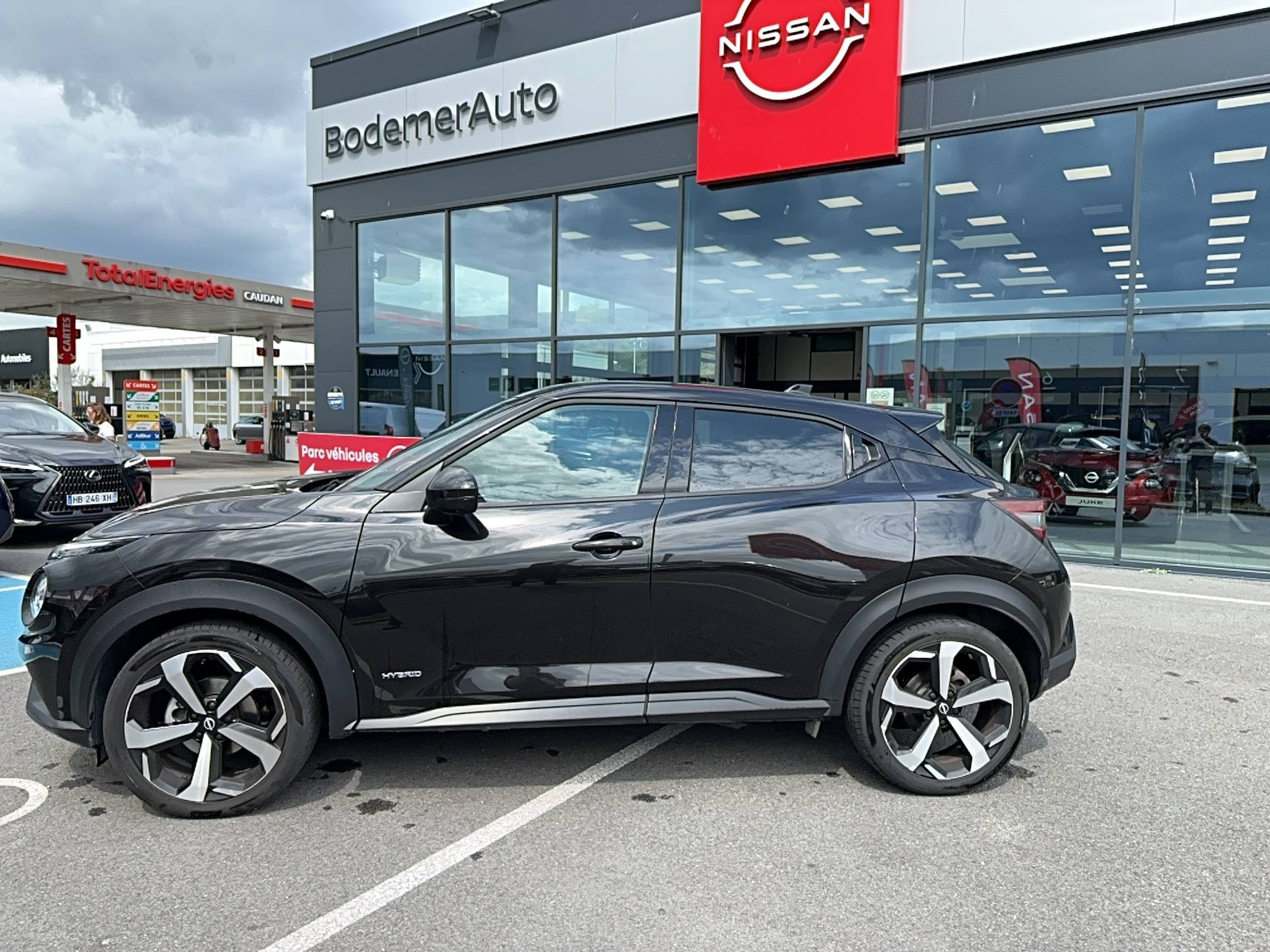 Vente en ligne Nissan Juke Juke HYBRID 143 au prix de 23 490 €