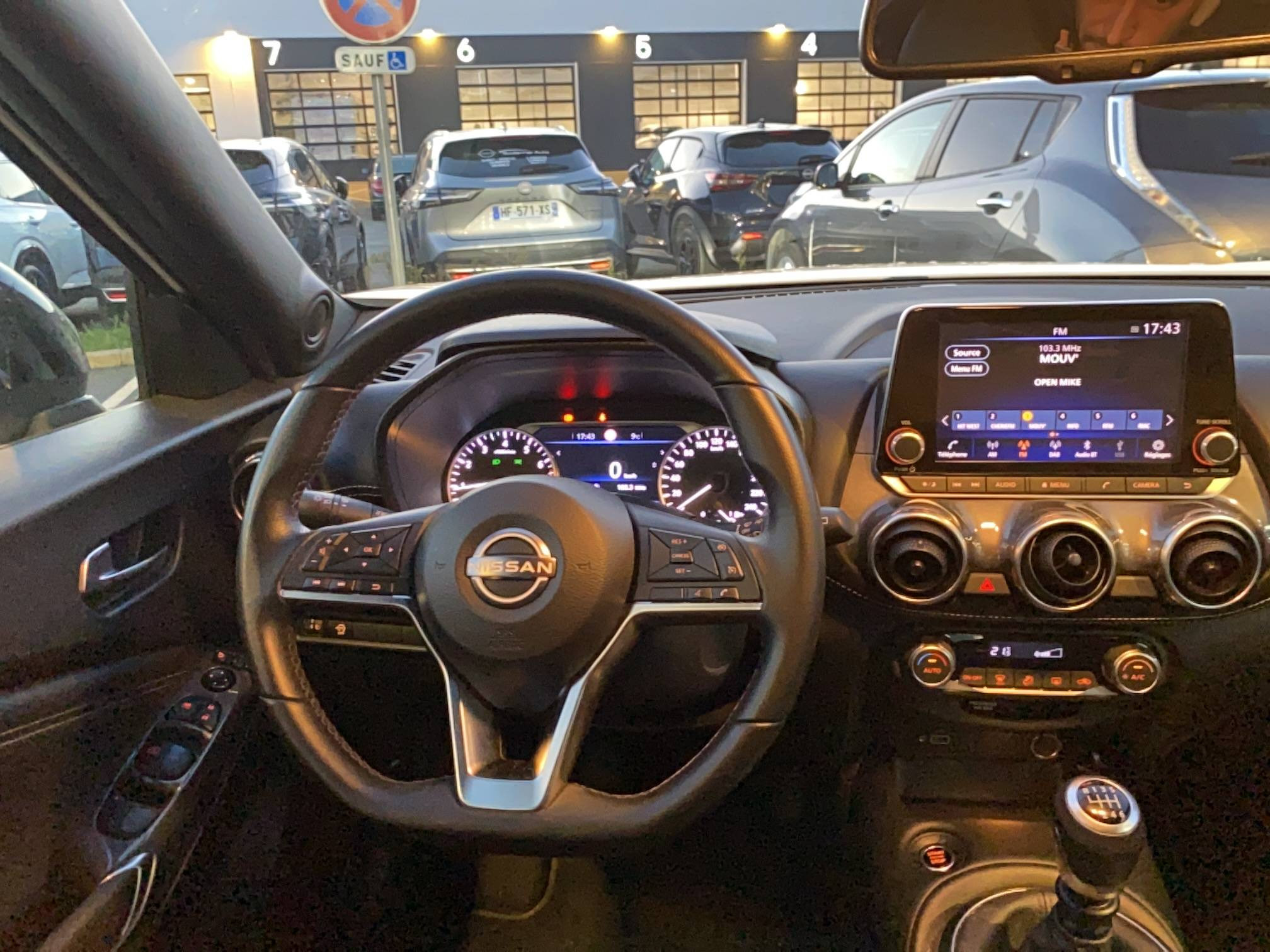 Vente en ligne Nissan Juke Juke DIG-T 114 au prix de 18 990 €