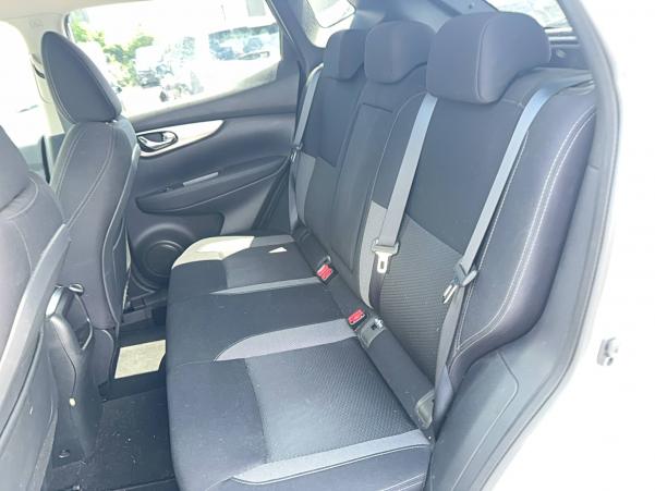 Vente en ligne Nissan Qashqai  1.7 dCi 150 au prix de 17 990 €