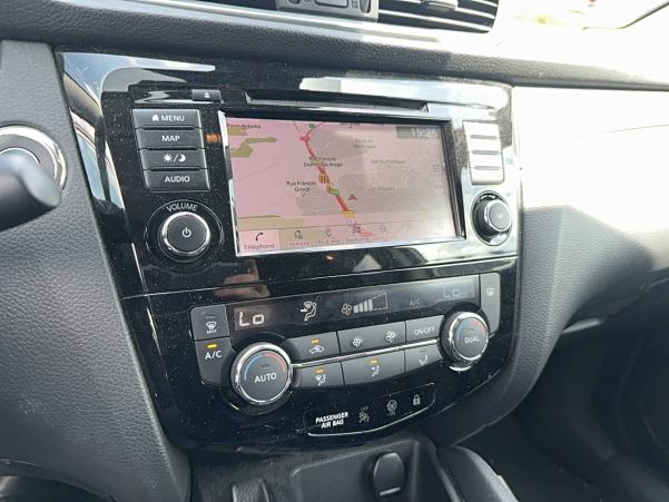 Vente en ligne Nissan Qashqai  1.7 dCi 150 au prix de 17 990 €