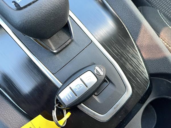 Vente en ligne Nissan Qashqai Qashqai Mild Hybrid 158 ch Xtronic au prix de 19 990 €