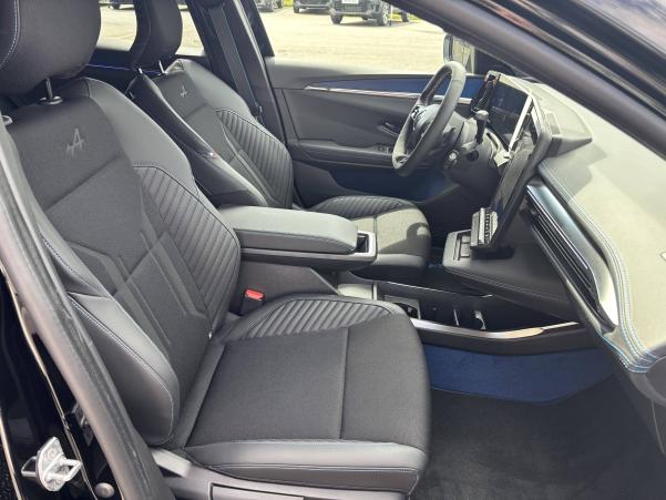 Vente en ligne Renault Scenic E-Tech  220 ch grande autonomie au prix de 45 990 €