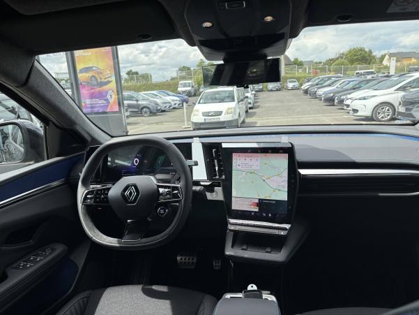 Vente en ligne Renault Scenic E-Tech  220 ch grande autonomie au prix de 45 990 €
