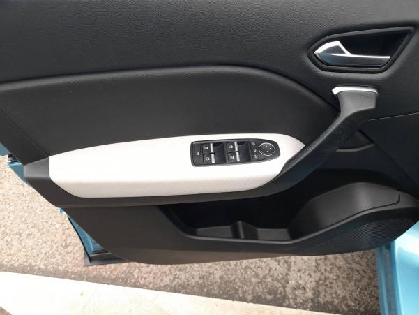 Vente en ligne Renault Captur  E-Tech Plug-in 160 au prix de 18 990 €