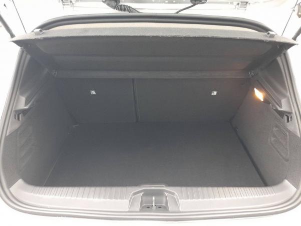 Vente en ligne Renault Clio 5 Clio TCe 90 au prix de 14 990 €