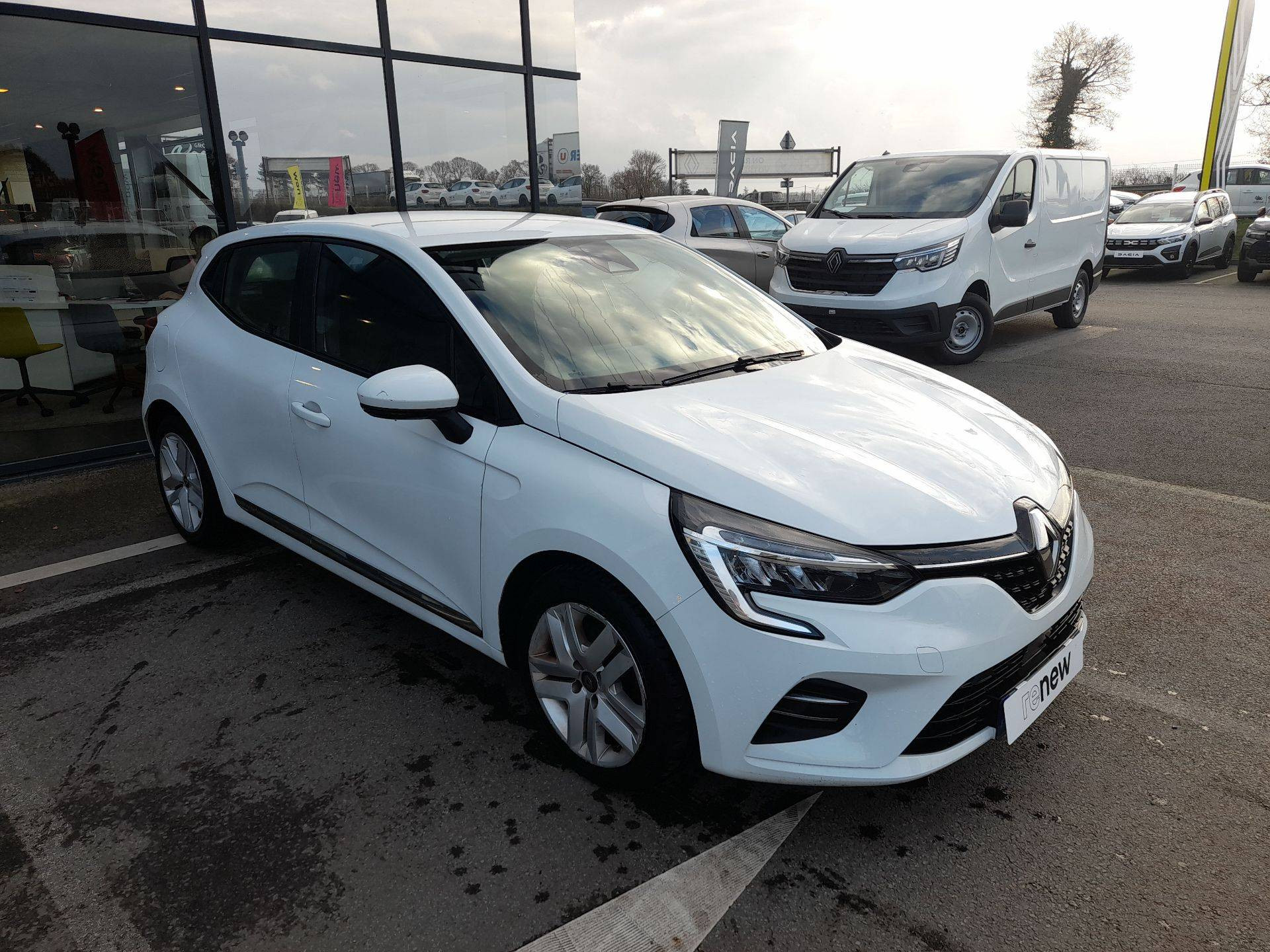 Vente en ligne Renault Clio 5 Clio Blue dCi 100 - 21N au prix de 13 990 €