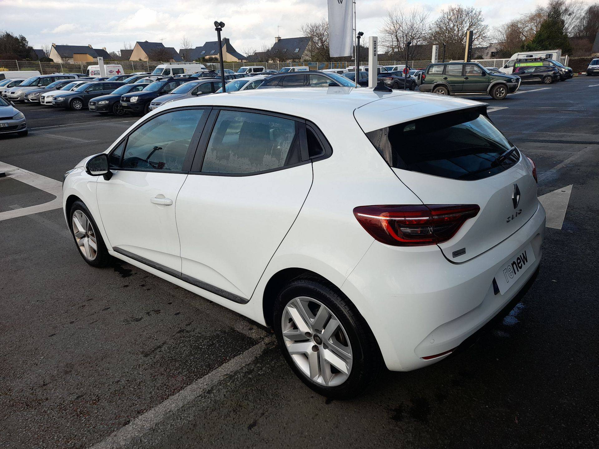 Vente en ligne Renault Clio 5 Clio Blue dCi 100 - 21N au prix de 13 990 €