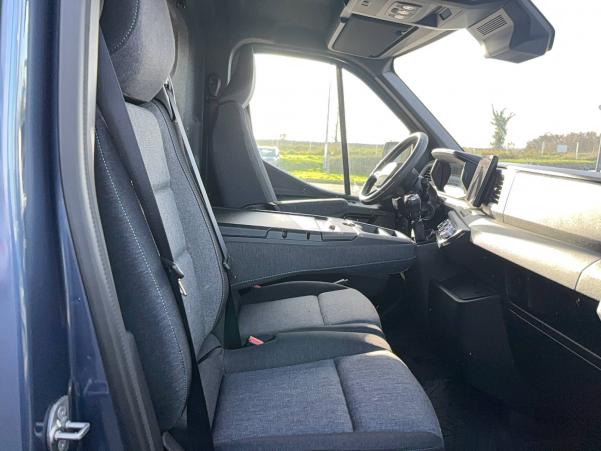 Vente en ligne Renault Master MASTER FGN TRAC 3T5 L2H2 BLUE DCI 150 au prix de 38 000 €