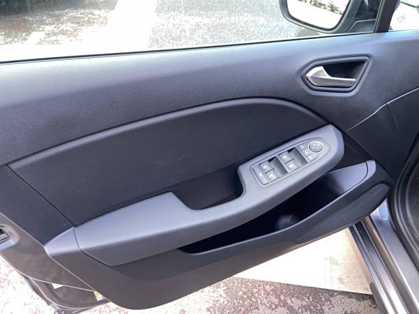 Vente en ligne Renault Clio 5 Clio TCe 100 GPL au prix de 14 790 €