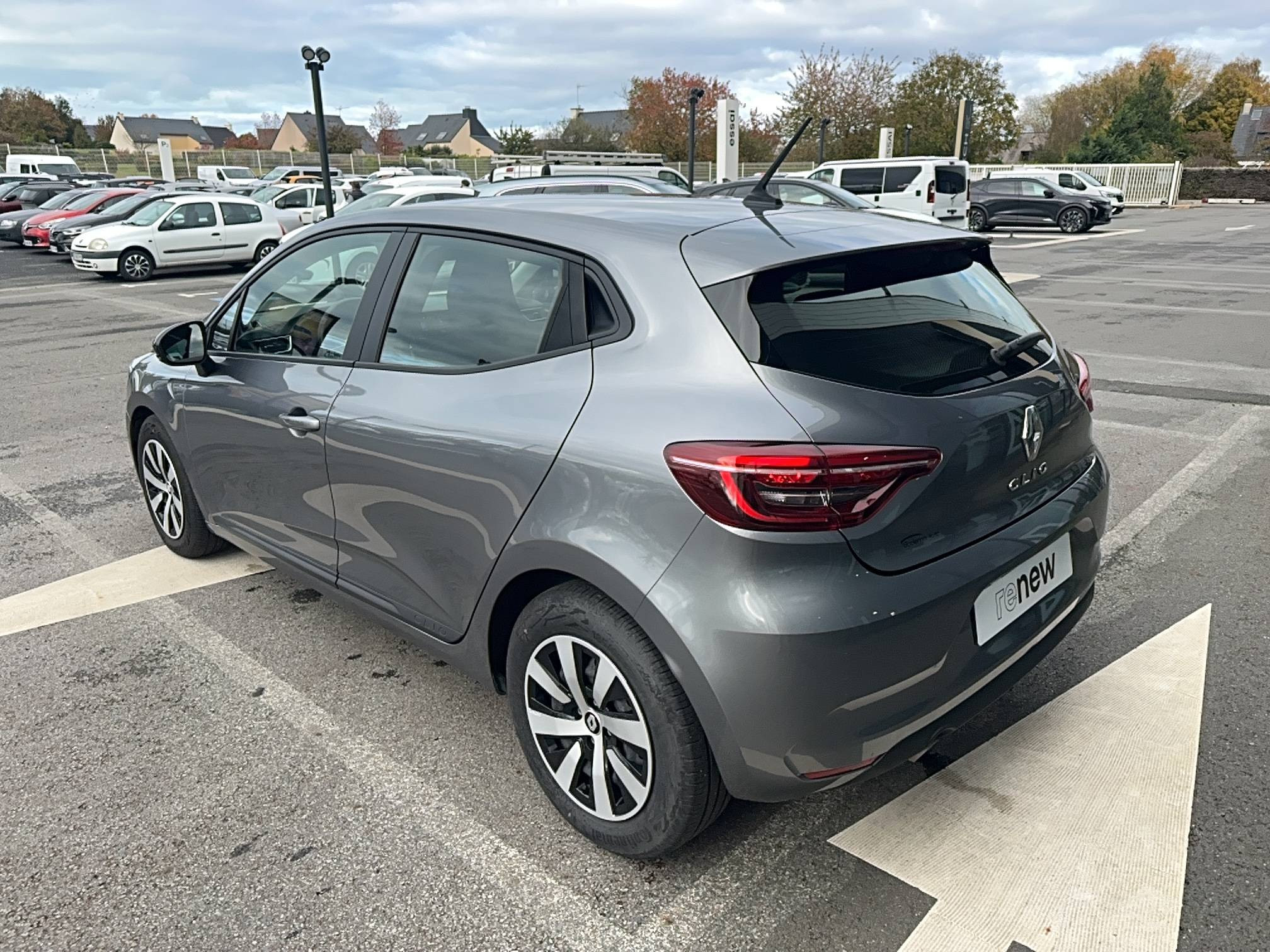 Vente en ligne Renault Clio 5 Clio TCe 90 au prix de 14 490 €