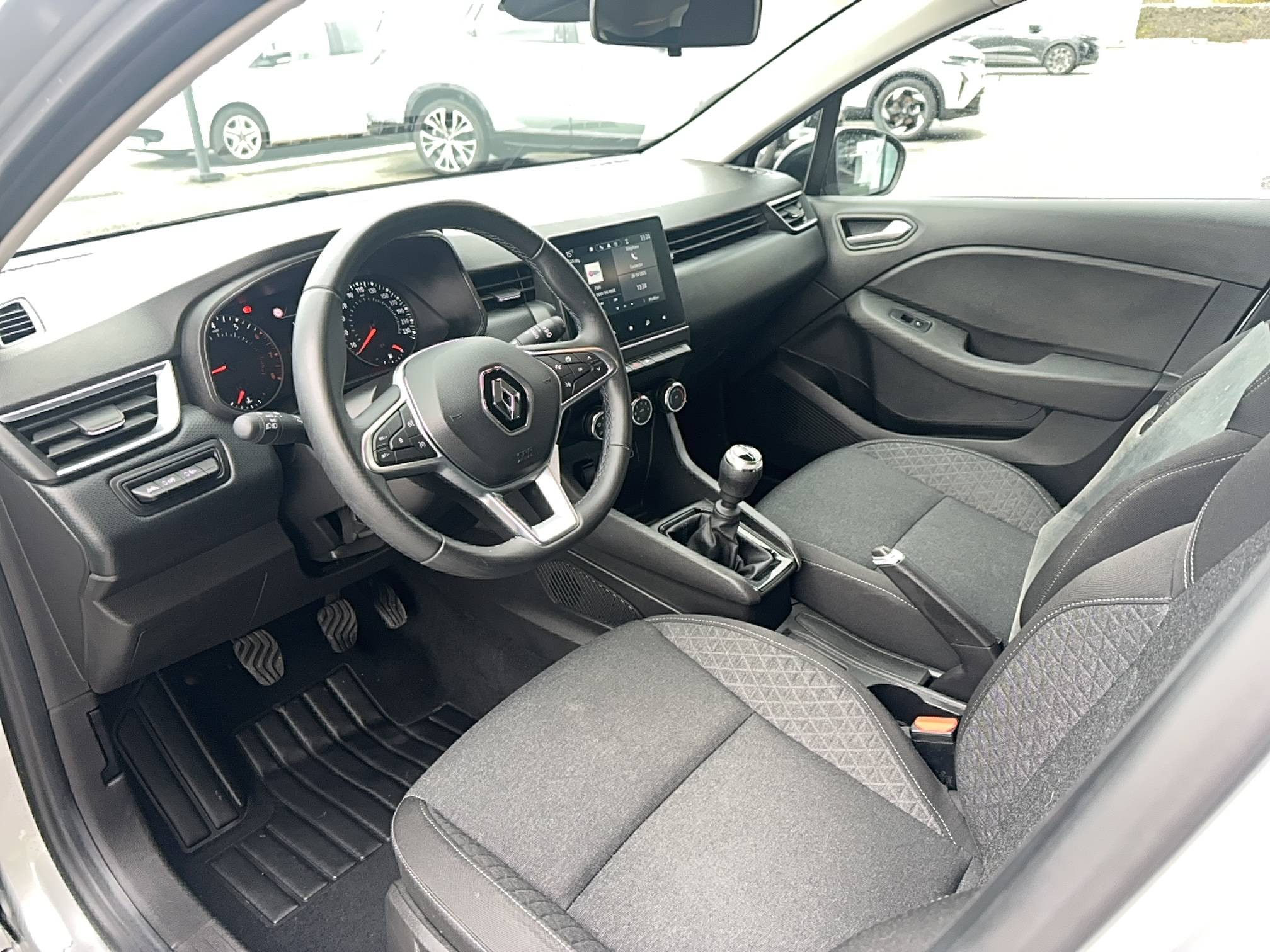 Vente en ligne Renault Clio 5 Clio TCe 90 au prix de 14 990 €