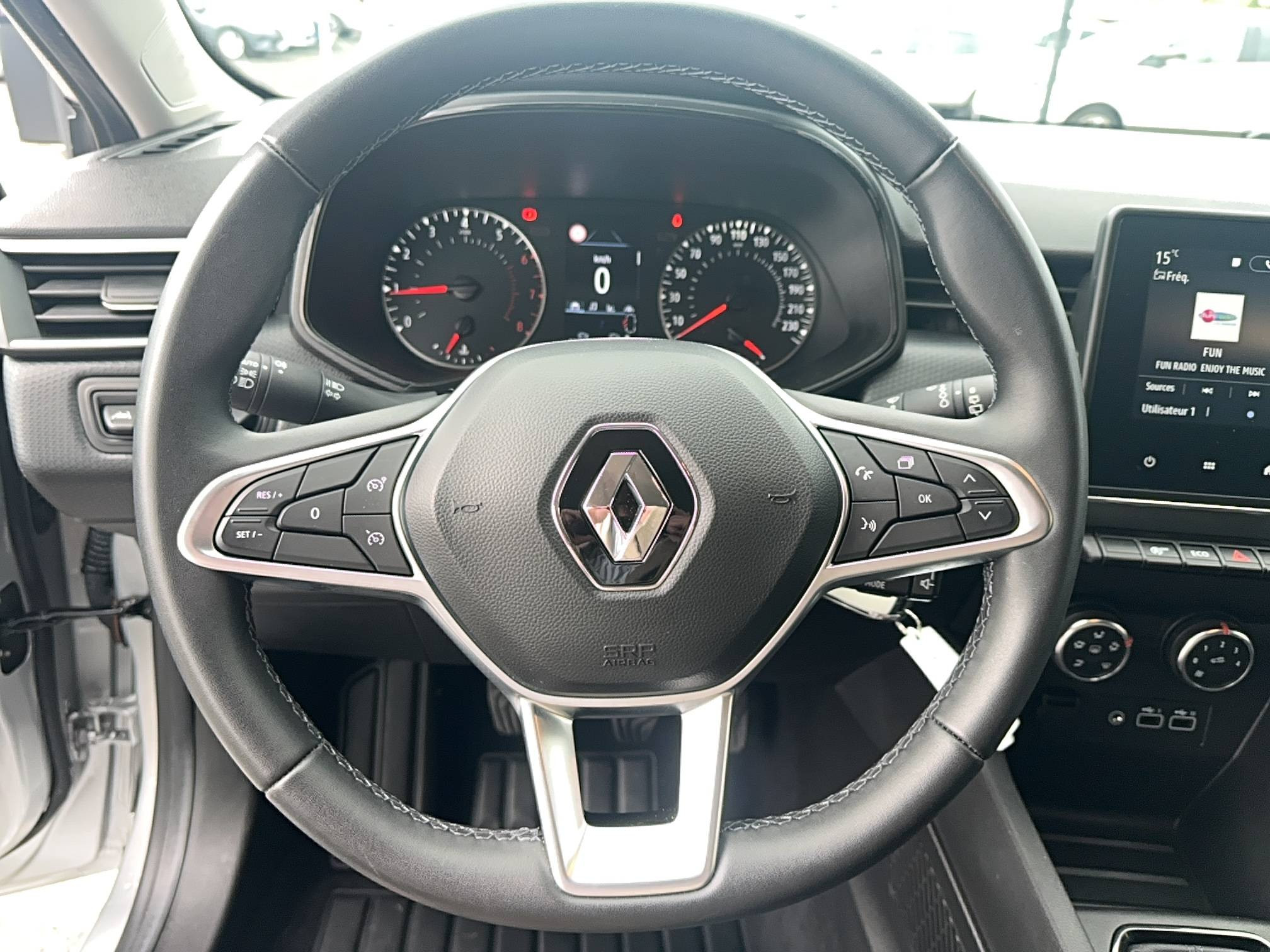 Vente en ligne Renault Clio 5 Clio TCe 90 au prix de 14 990 €