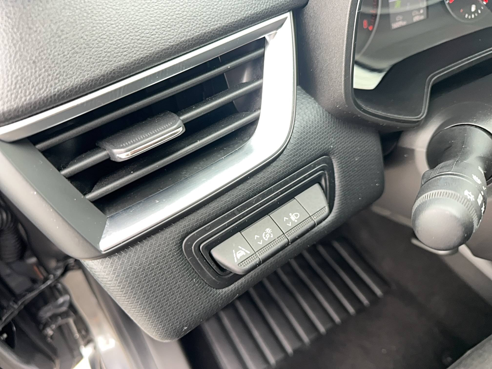 Vente en ligne Renault Clio 5 Clio TCe 90 au prix de 14 490 €