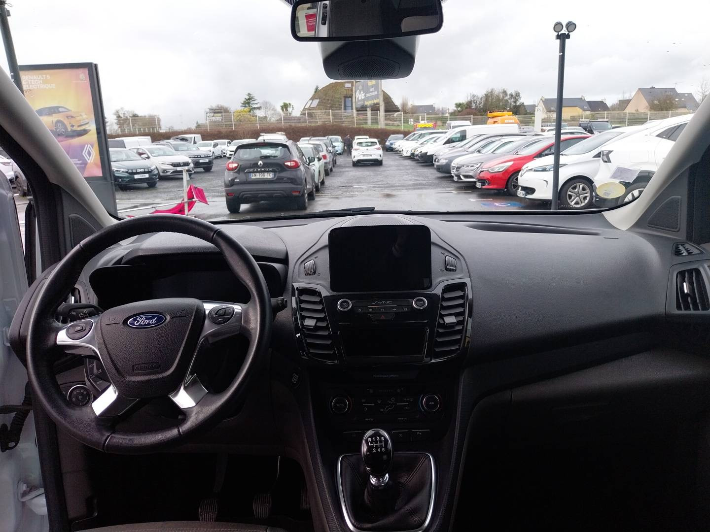 Vente en ligne Ford Grand Tourneo Connect  1.5 L EcoBlue 120 S&S au prix de 20 490 €