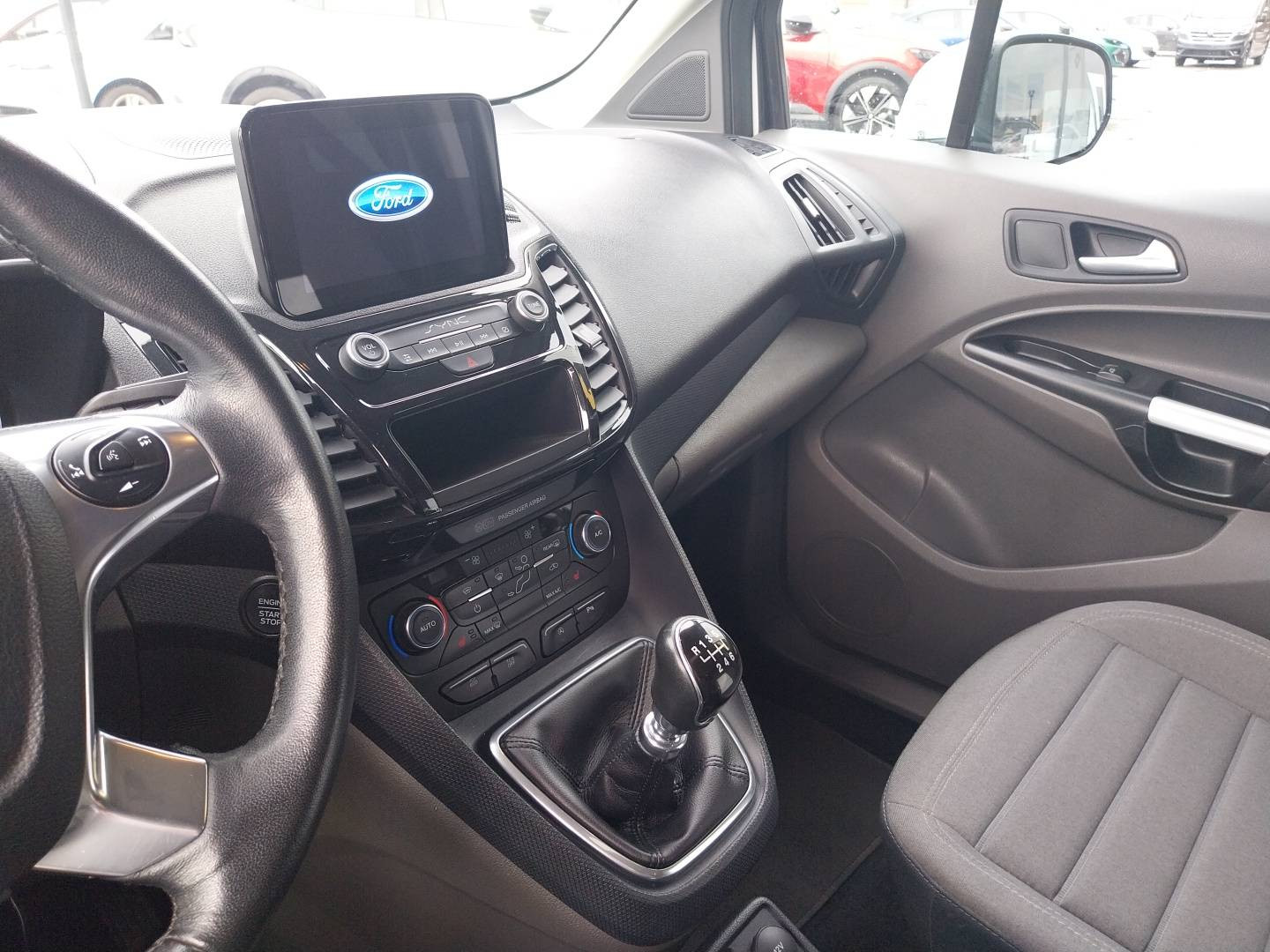 Vente en ligne Ford Grand Tourneo Connect  1.5 L EcoBlue 120 S&S au prix de 20 490 €