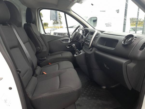 Vente en ligne Renault Trafic 3 Fourgon TRAFIC FGN L2H1 1300 KG DCI 120 au prix de 19 500 €