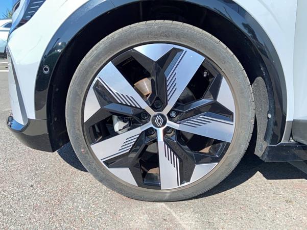 Vente en ligne Renault Megane E-Tech  EV60 220 ch super charge au prix de 26 490 €