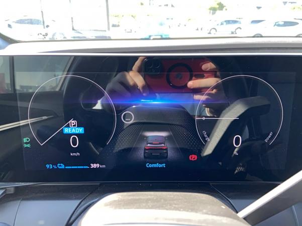Vente en ligne Renault Megane E-Tech  EV60 220 ch super charge au prix de 26 490 €