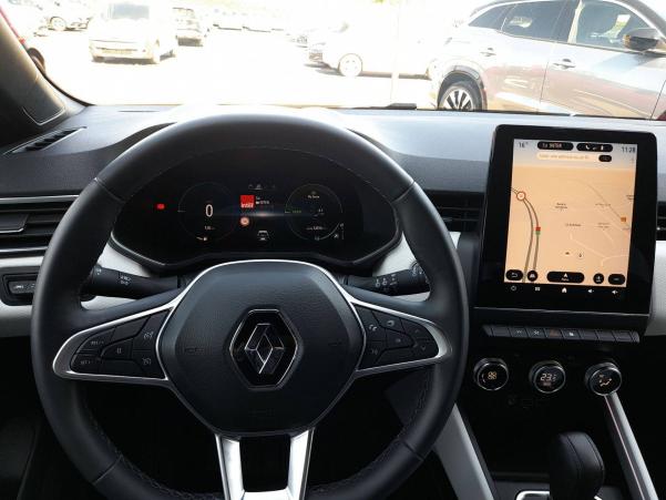 Vente en ligne Renault Clio 5 Clio E-Tech 140 - 21N au prix de 17 990 €