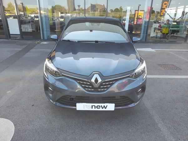 Vente en ligne Renault Clio 5 Clio E-Tech 140 - 21N au prix de 17 990 €