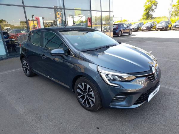 Vente en ligne Renault Clio 5 Clio E-Tech 140 - 21N au prix de 17 990 €