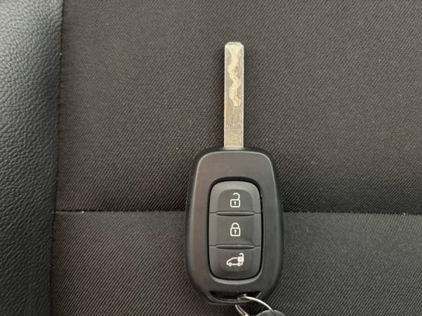 Vente en ligne Renault Kangoo Van  BLUE DCI 75 au prix de 15 000 €