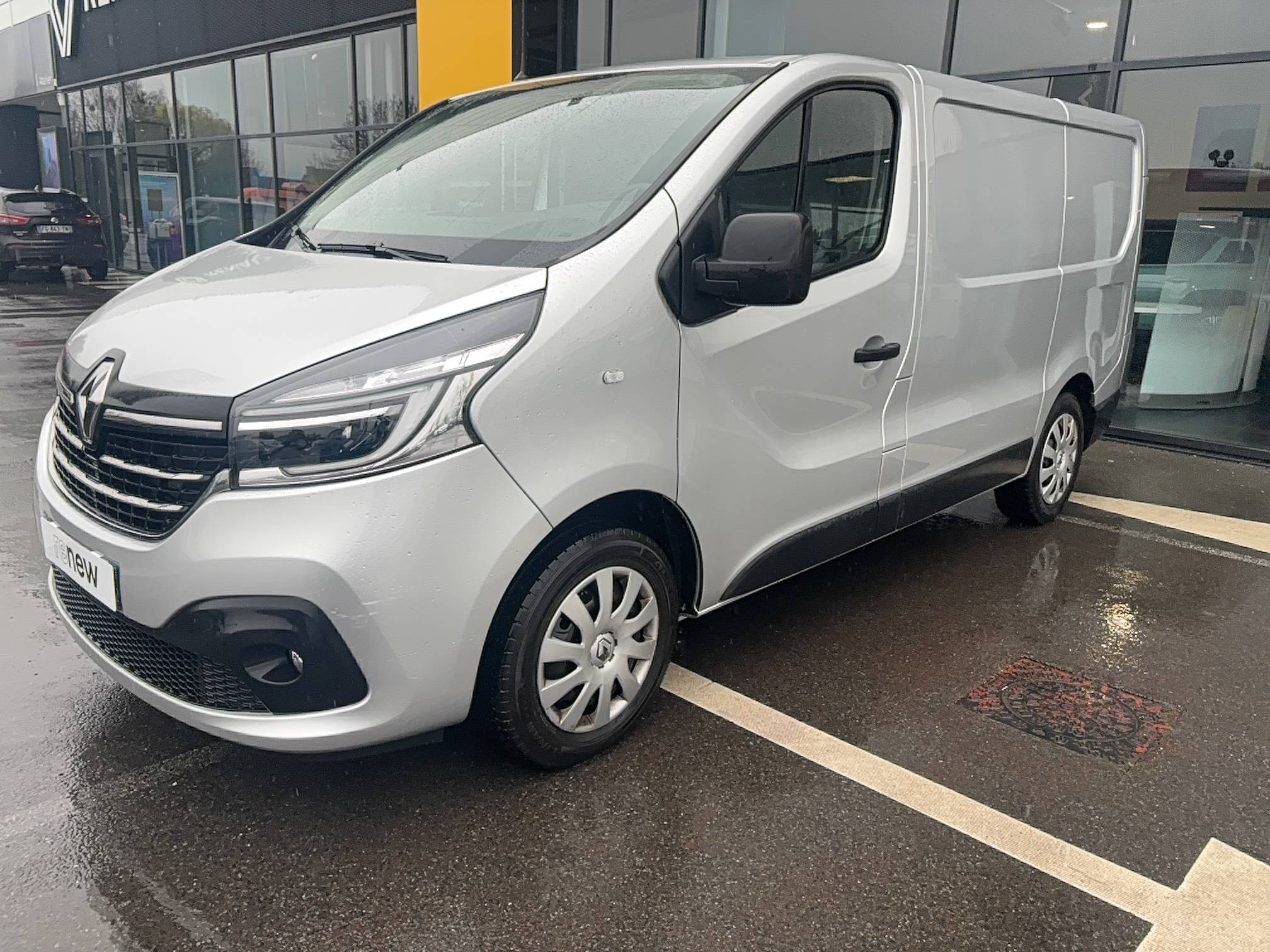 Renault Trafic 3 Fourgon TRAFIC FGN L1H1 1000 KG DCI 120 occasion de 2021 en vente à Lamballe