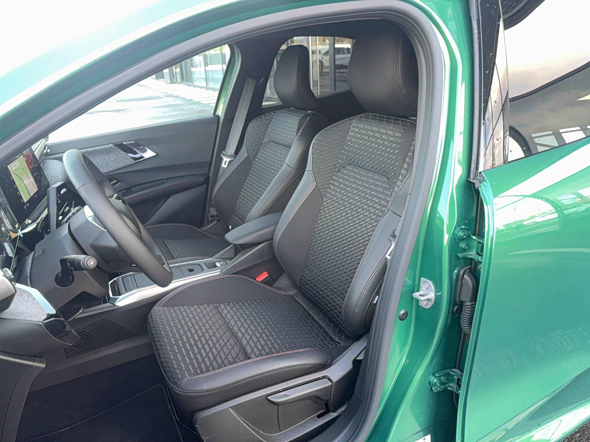 Vente en ligne Renault Clio 6 Clio E-Tech full hybrid 160 ch au prix de 25 990 €