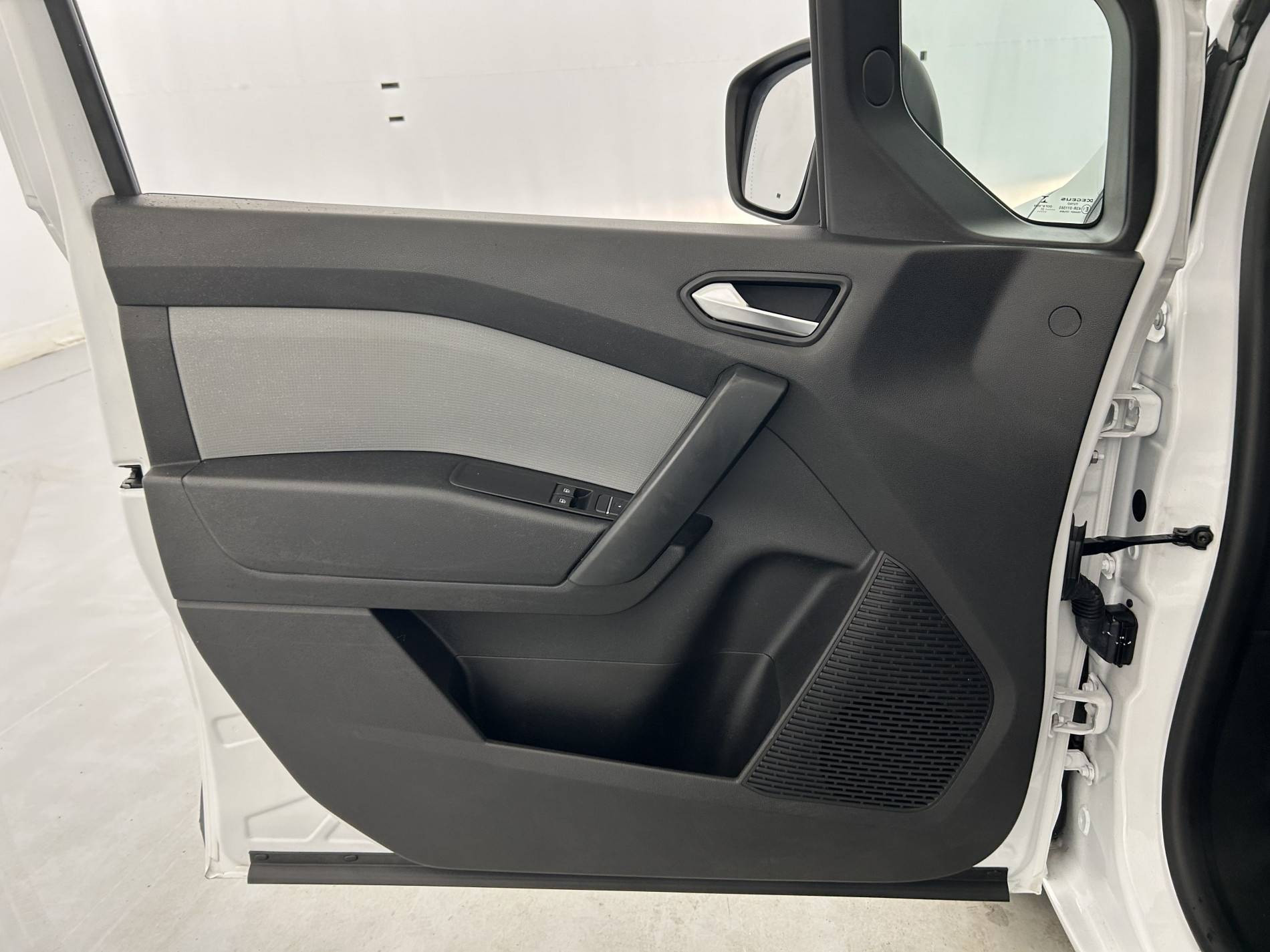 Vente en ligne Renault Kangoo Van  BLUE DCI 75 au prix de 13 990 €