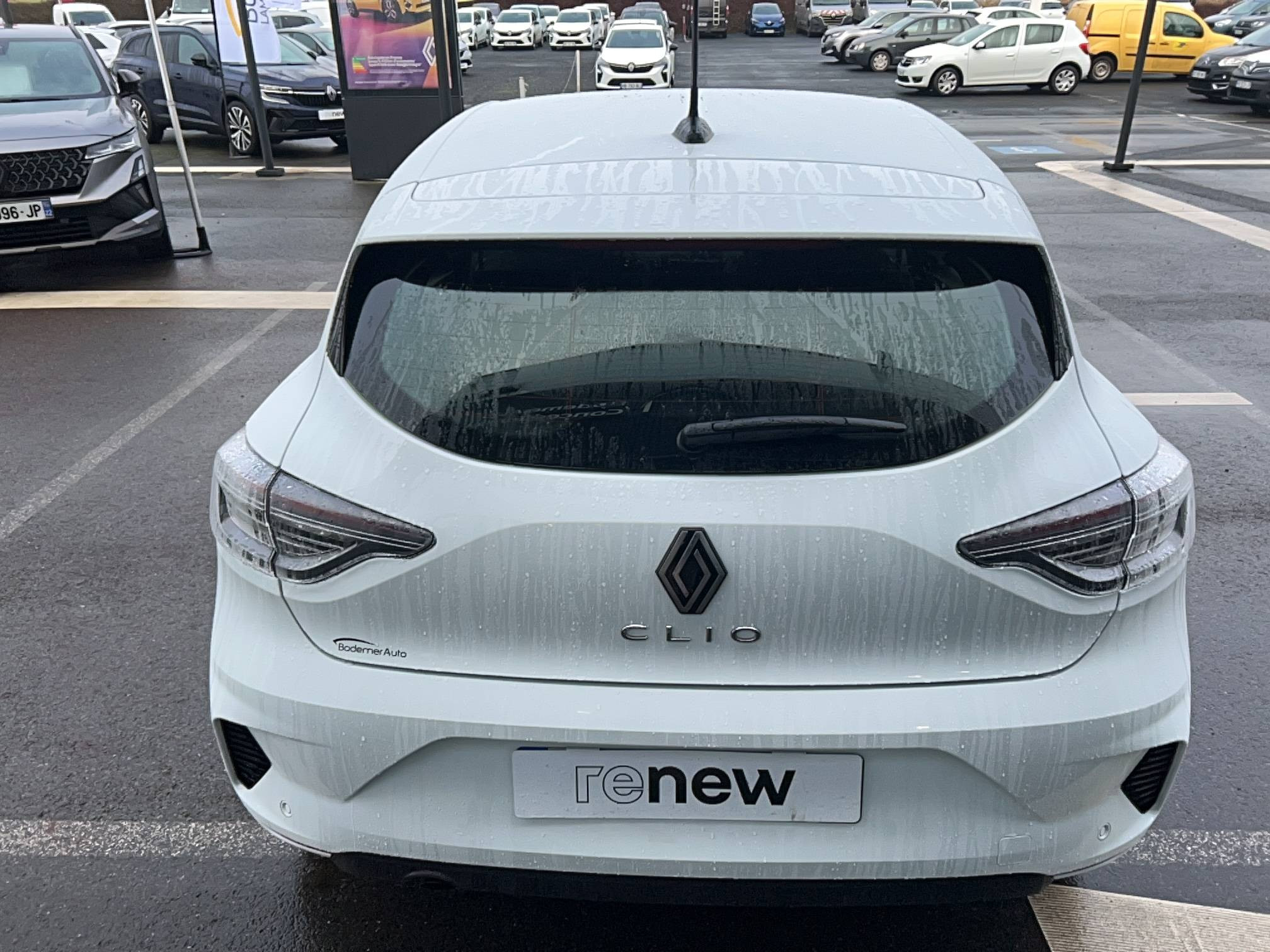 Vente en ligne Renault Clio 5 Clio TCe 90 ch GSR2 au prix de 16 490 €