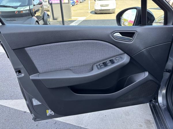 Vente en ligne Renault Clio 5 Clio E-Tech full hybrid 145 GSR2 au prix de 26 350 €