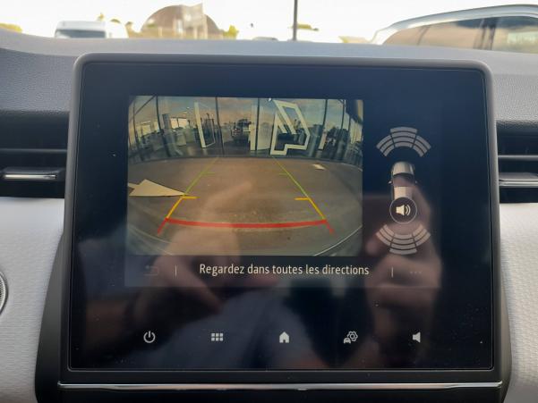 Vente en ligne Renault Clio 5 Clio E-Tech 140 au prix de 17 990 €